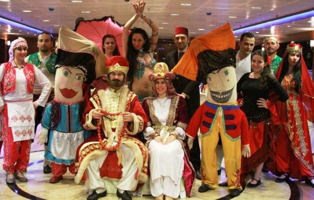 uploads/Teknede yılbaşı kutlaması animasyon gösteri ekibi